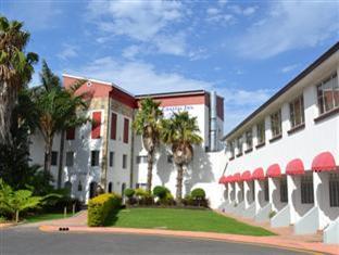 Riviera Hotel Mossel Bay Exteriör bild